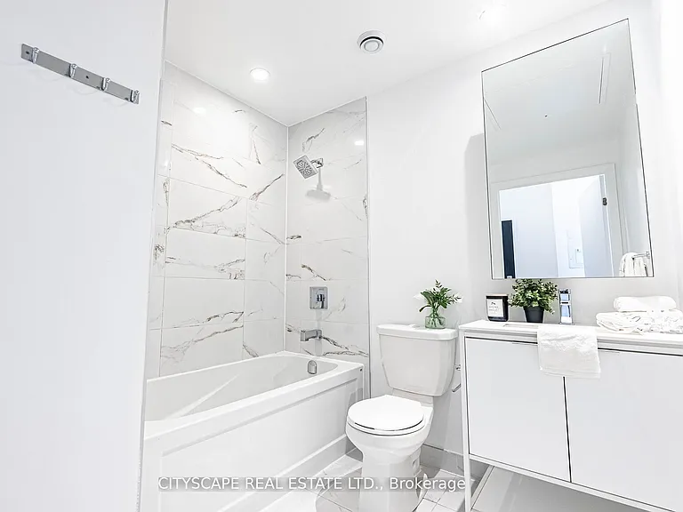 77 Shuter St #907 — Photo 12