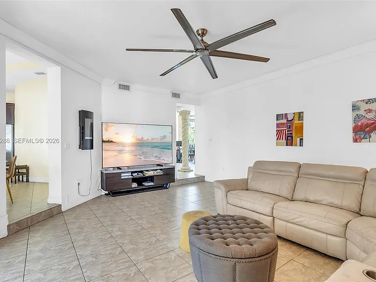 8135 NW 164th Ter — Photo 13