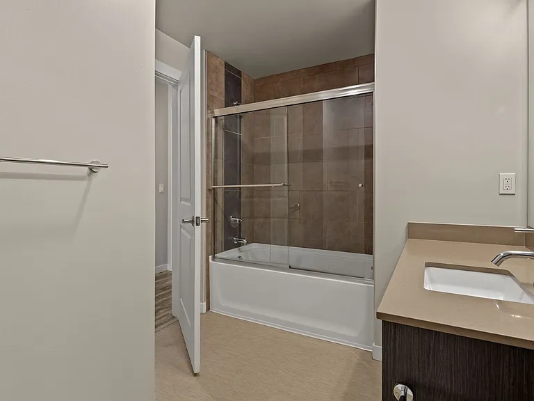 Evolve Apartments — Photo 46