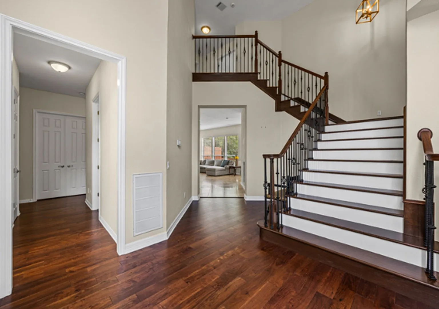 10648 Bramblecrest Dr - For Lease — Photo 3
