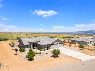 6757 E Vaquero Cir, Hereford, AZ 85615