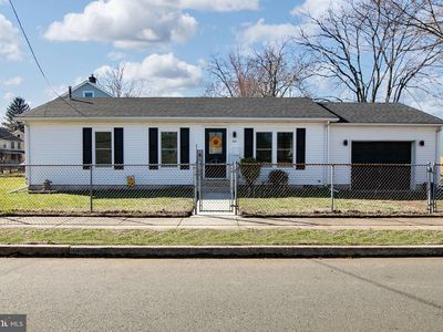 801 W 2nd St, Florence, NJ, 08518