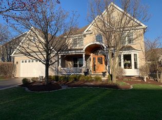 1N499 Seminole Ln, Winfield, IL 60190