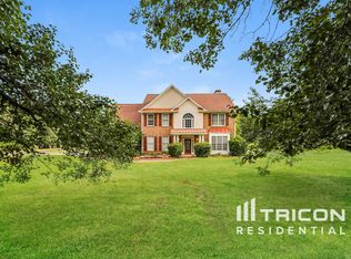 105 Nix Ct, Fayetteville, GA 30214