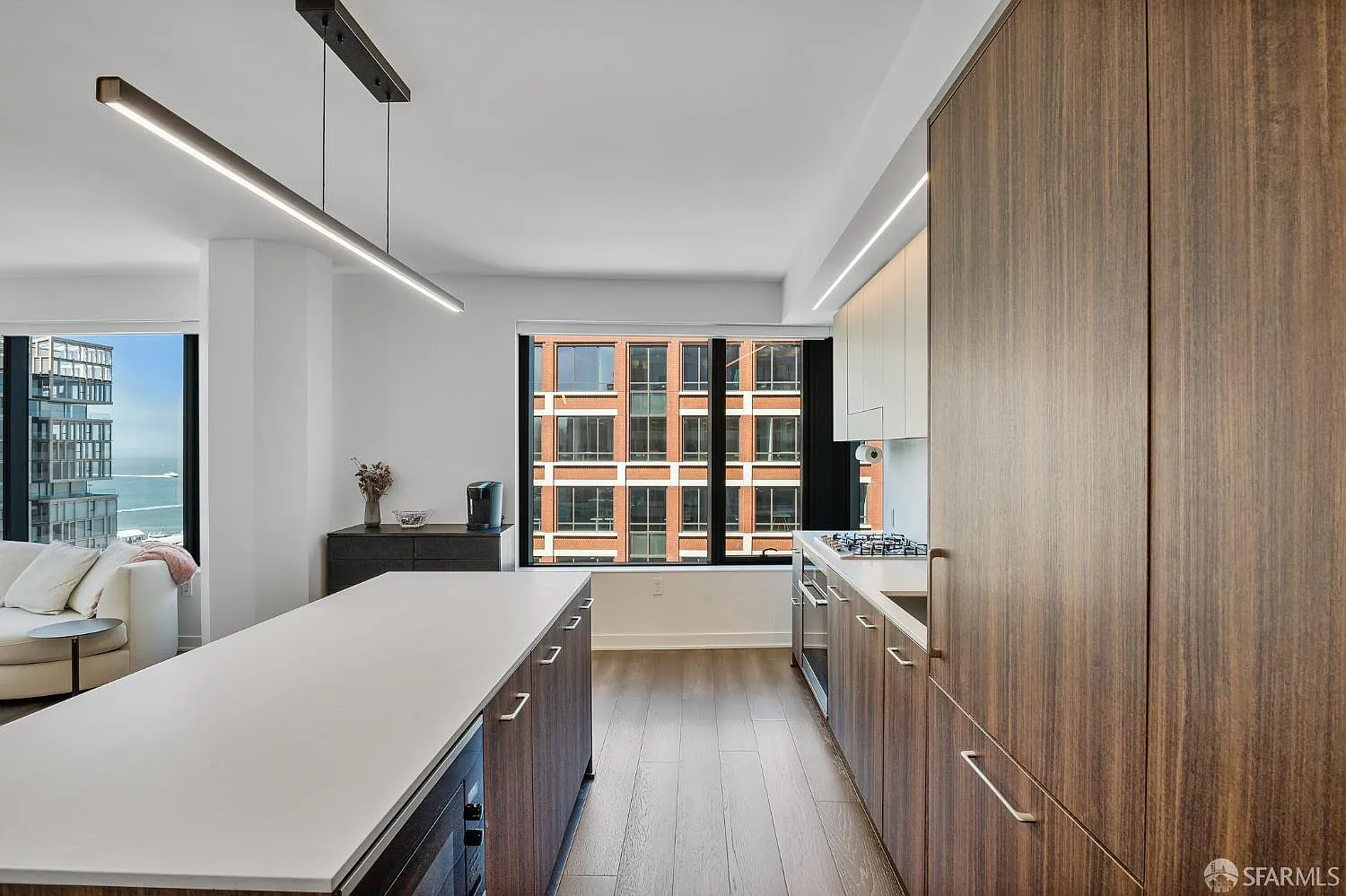 2 bed, 2.0 bath, 1485 sqft, $10,200 — Photo 3