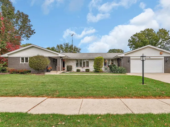 704 Lois Pl, Joliet, IL 60435