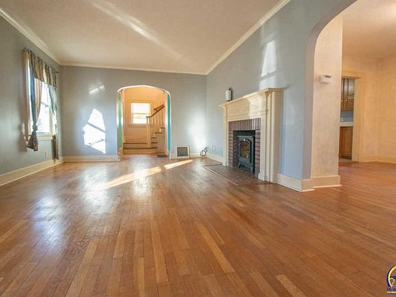 4th image of this home
