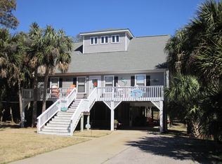 3207 Myrtle St, Edisto Island, SC 29438
