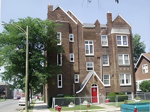 2nd image of 14405 Eastwood Ave