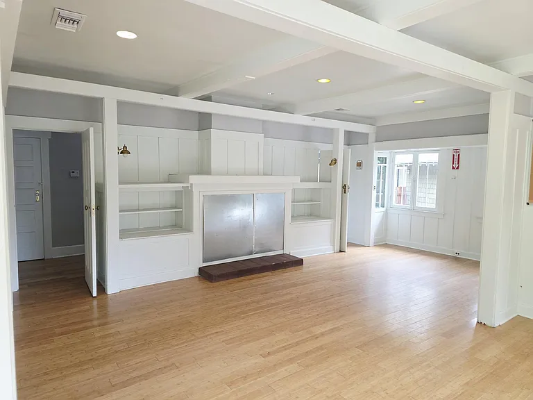 2121 Garfield Ave — Photo 9