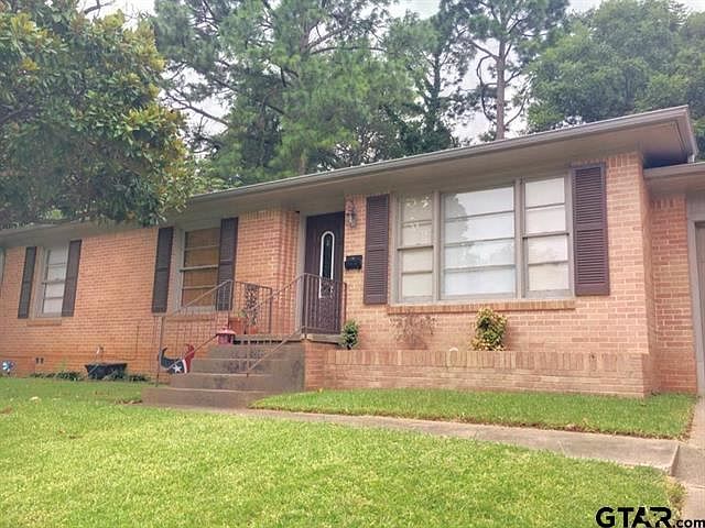 1st image of 2911 Birdwell Dr