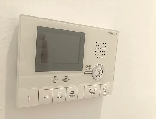 Rented by Carini Group | media 9