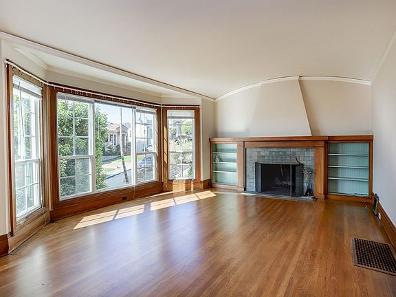 5th image of 330 Hazelwood Ave