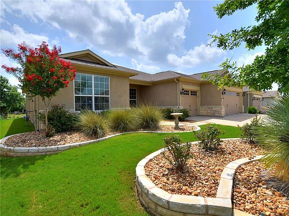 3rd image of 116 Coleto Creek Ln