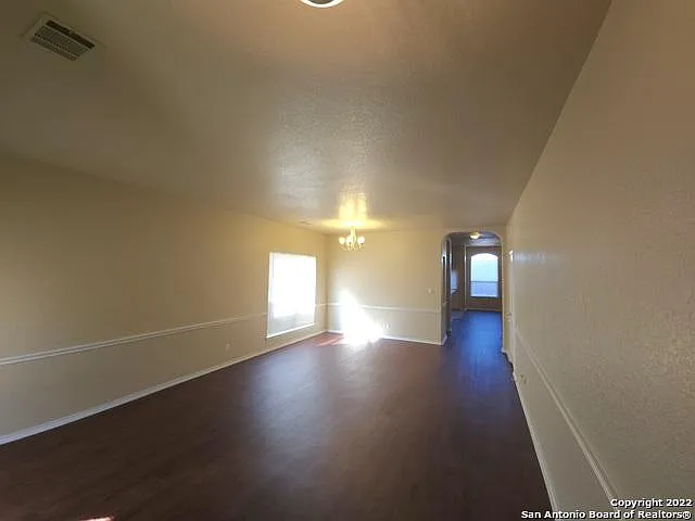 4 bed, 3.5 bath, 3149 sqft, $2,695 — Photo 3