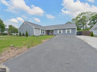 73 Arbor Meadow Dr, Sicklerville, NJ 08081