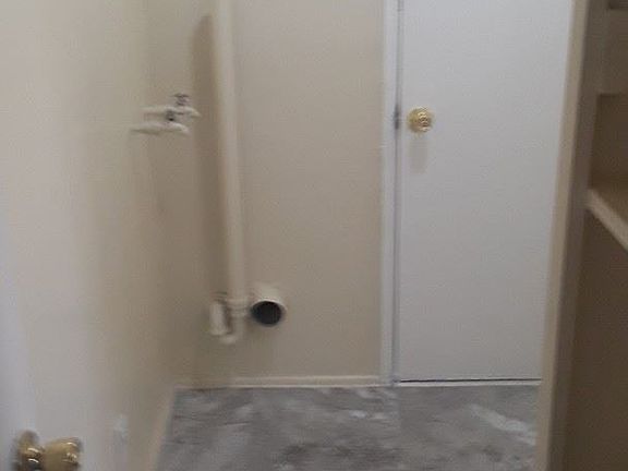 5th image of 13911 Prairie Ave APT A