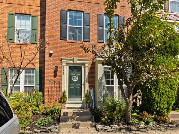 4326 Sutler Hill Sq, Fairfax, VA 22033