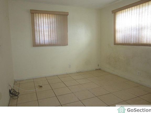 5th image of 5030 NE 7th Ave