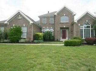 710 Abbottsford Ct, Lake Saint Louis, MO 63367