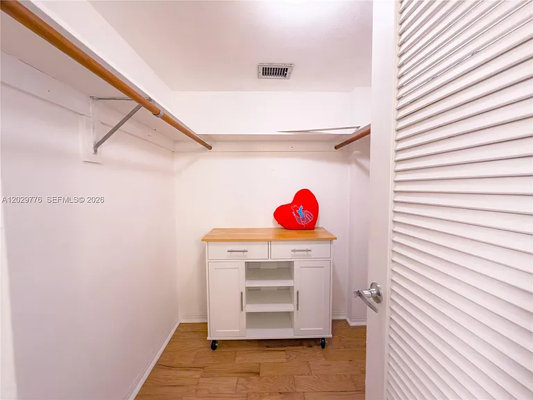2861 Leonard Dr #F503 — Photo 19
