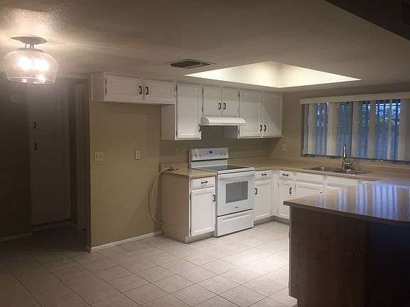 2nd image of 5311 E Acoma Dr
