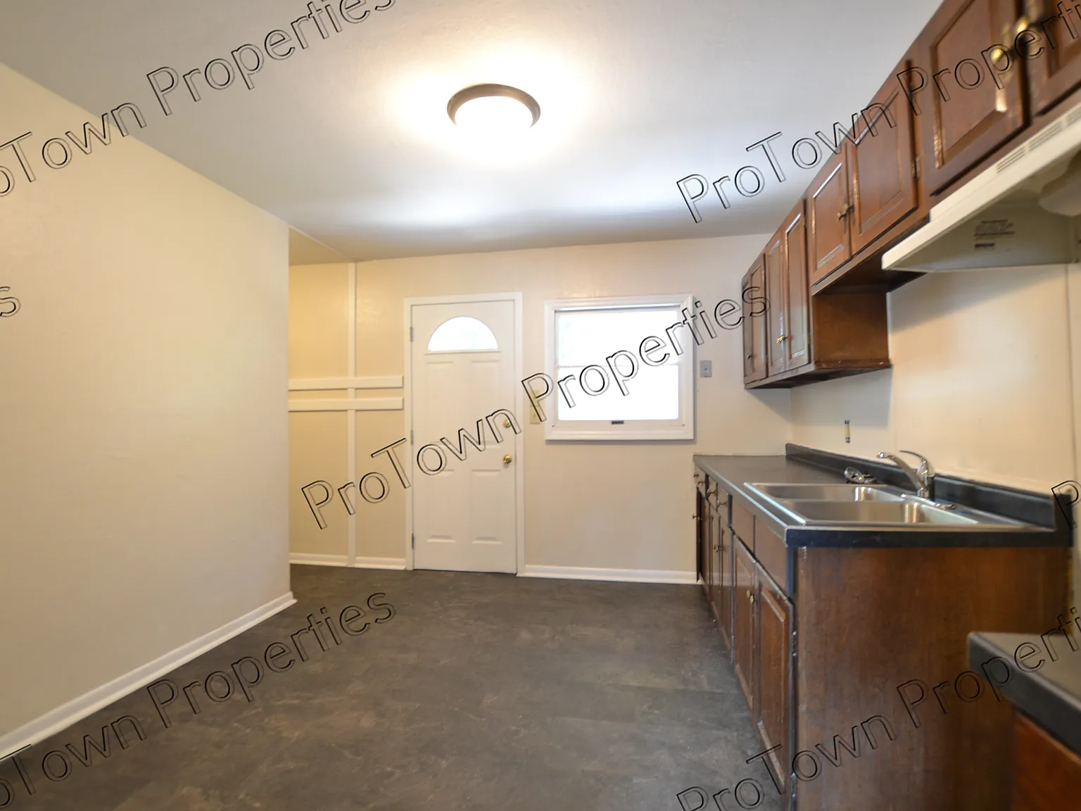 Open House: 9/5 @ 10:45am, 9/10 @ 4:30pm, & 9/12 @ 11:45am — Photo 4