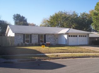 726 Salsbury Cir, Arlington, TX 76014