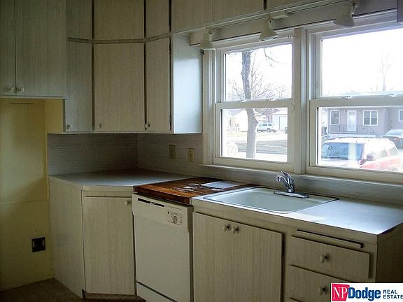 3rd image of 1655 N Keene Ave