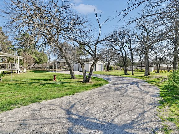 3rd image of 5645 Banks Rd