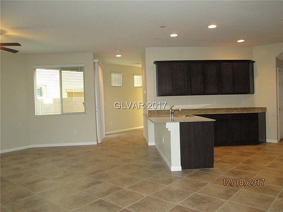 3rd image of 6648 Rocky Reef St