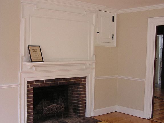 3rd image of 396 Essex Ave