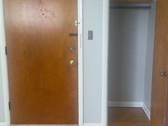 4th image of 1009 Bellwood Ave APT 1S