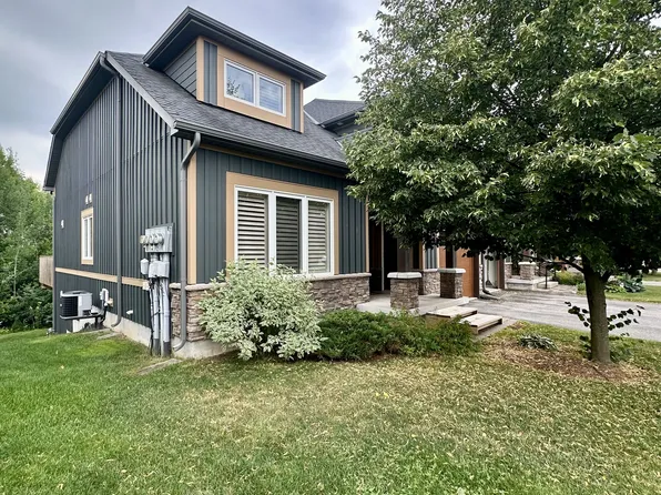 8 Robbie Way, Collingwood, ON L9Y 0X5