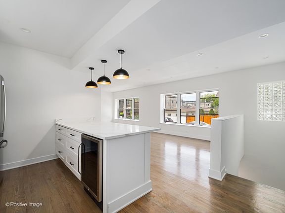 2nd image of 3555 N Bell Ave APT 1
