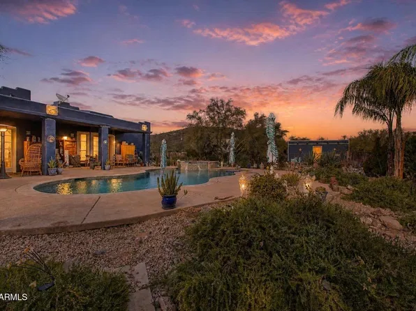 2027 E CIRCLE MOUNTAIN Road, New River, AZ 85087