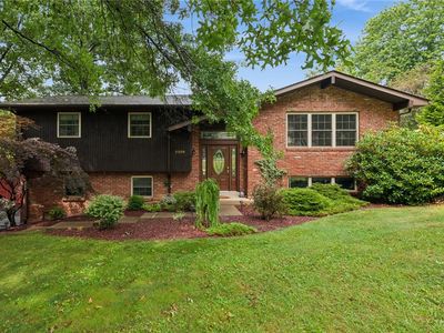 2250 Northwest Dr, North Huntingdon, PA, 15642