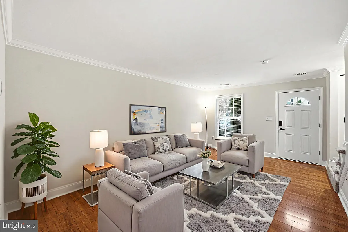 Building Photo - 524 Lancaster Pl #524