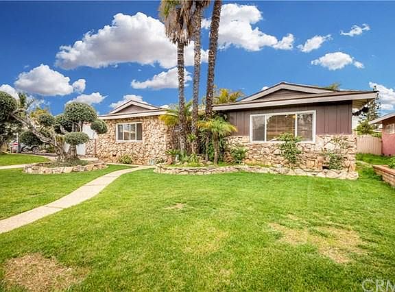 2nd image of 14446 Rosecrans Ave