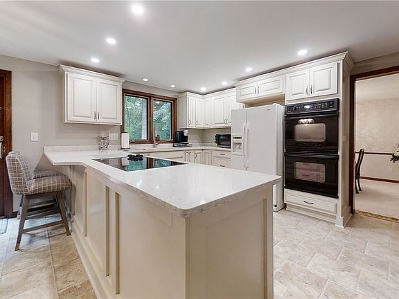 4th image of 259 Randwood Dr
