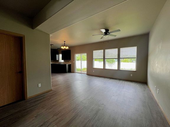 3rd image of 703 N 29th Ave #2
