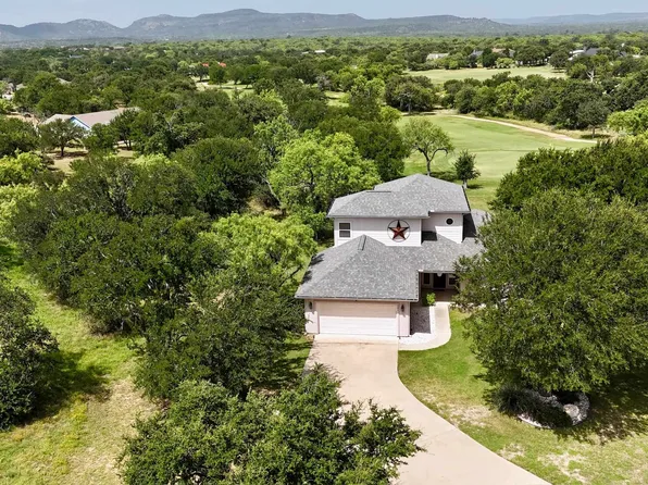 101 Tule Lake Lane Lane, Kingsland, TX 78639