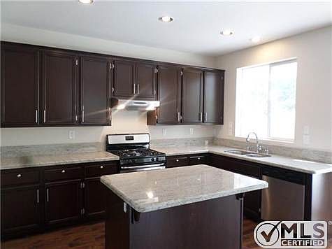 5th image of 1581 Clanton Pl