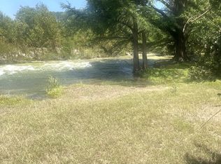 405 Cold Springs River Dr, Rio Frio, TX 78879