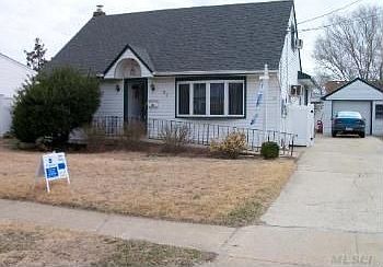 1st image of 41 Balfour Dr