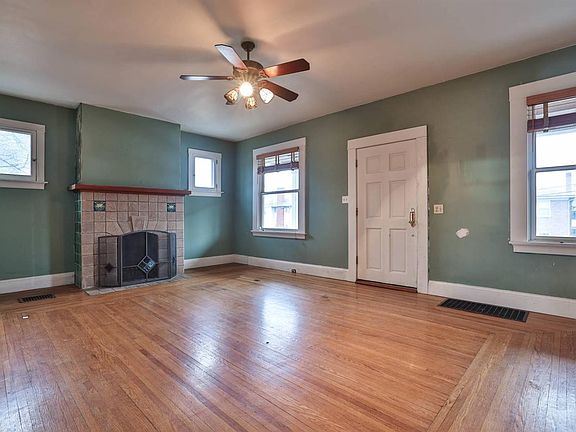 4th image of 3267 Nash Ave