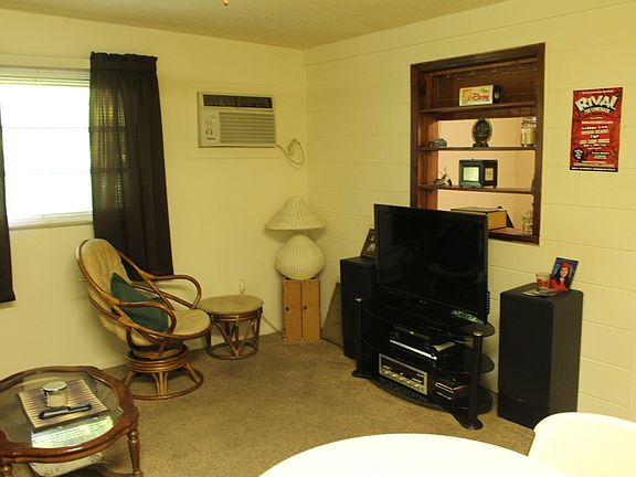 4th image of 4601 Dr Martin Luther King Jr St N