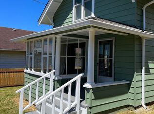304 NW 56th St, Seattle, WA 98107