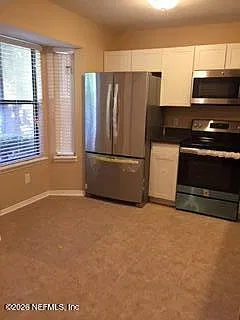 2 bed, 1.5 bath, 1200 sqft, $1,450 — Photo 4