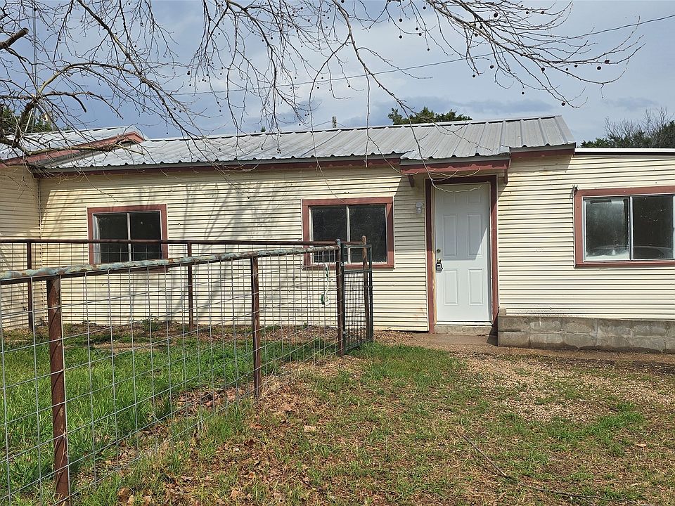 1st image of 248 Waupoo Trl